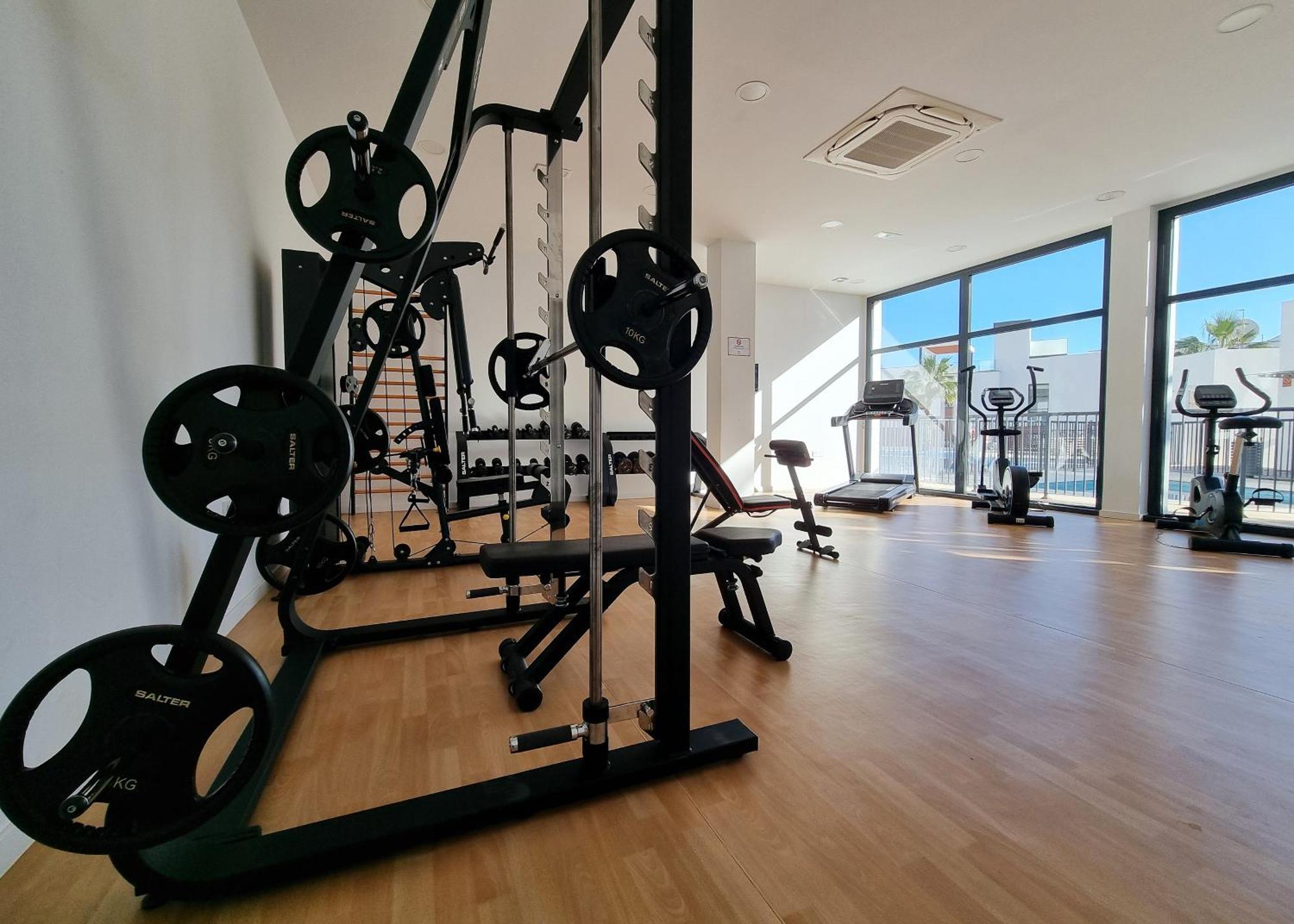 Beautiful Middel Views Apartment With Pool And Gym Málaga Dış mekan fotoğraf