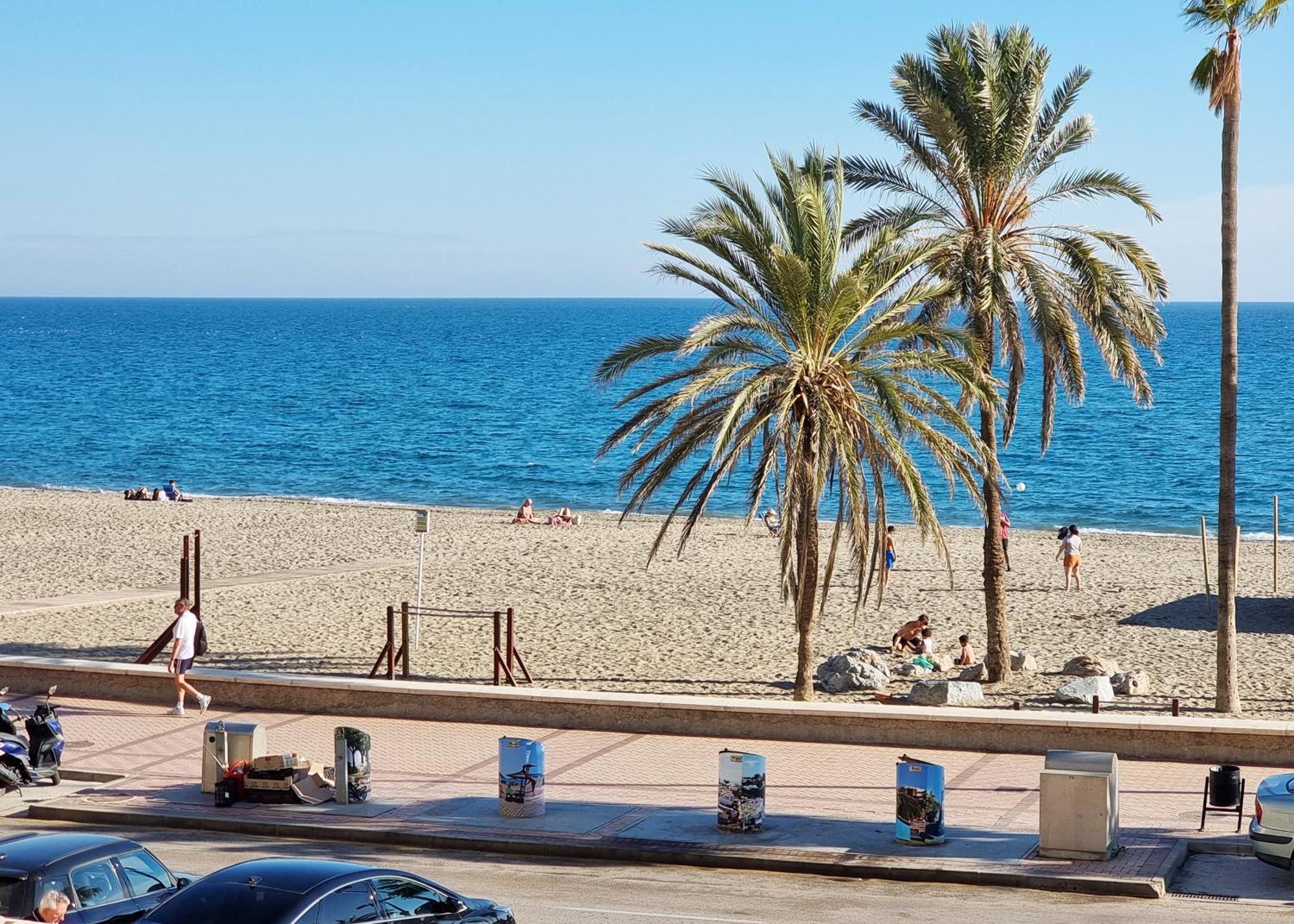 Beautiful Middel Views Apartment With Pool And Gym Málaga Dış mekan fotoğraf